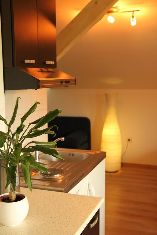 Apartments Strmac Слунь Екстер'єр фото