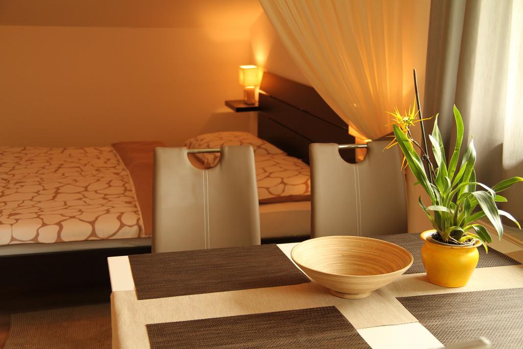 Apartments Strmac Слунь Екстер'єр фото