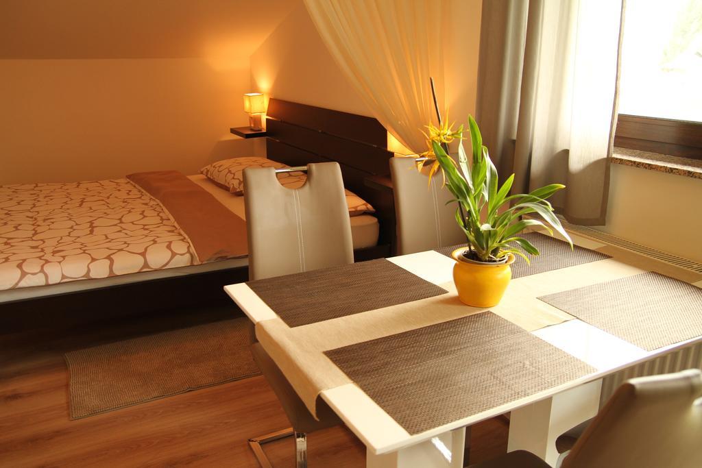 Apartments Strmac Слунь Екстер'єр фото