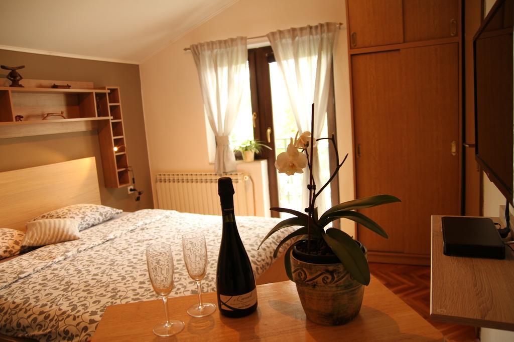 Apartments Strmac Слунь Екстер'єр фото